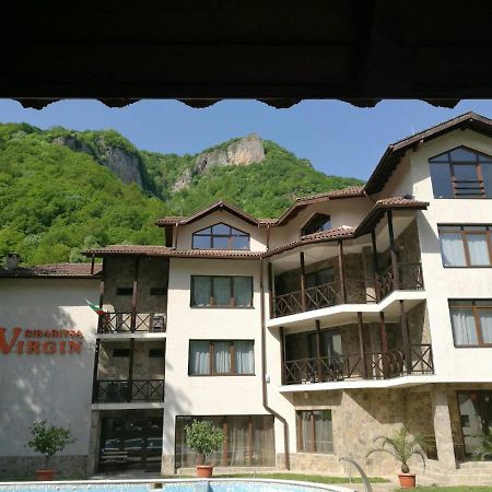 Family Hotel Virgin Ribaritsa Exterior foto