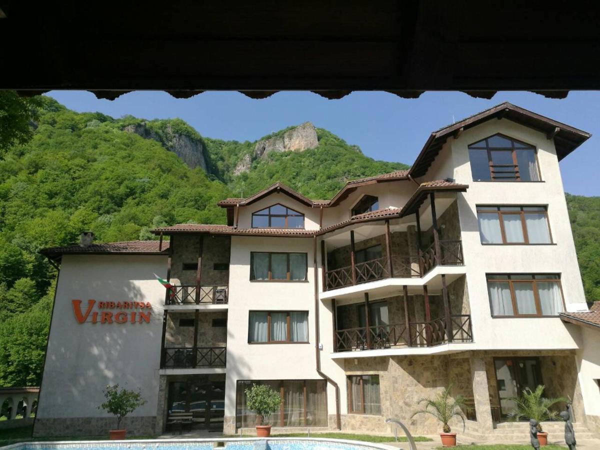 Family Hotel Virgin Ribaritsa Exterior foto
